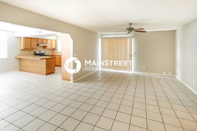 Photo - 3 Bedroom Pet-Friendly Home in Peoria, AZ with Main Street Renewal