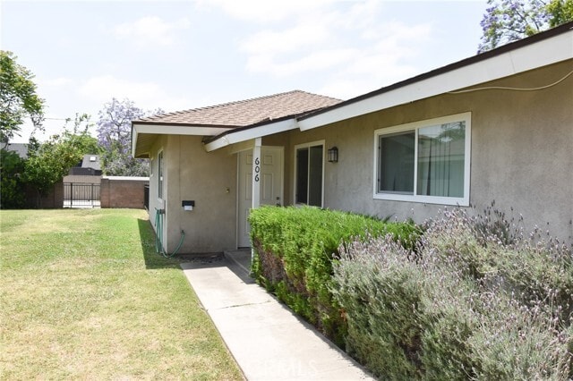 Photo - 606 E Palmyra Ave Townhome