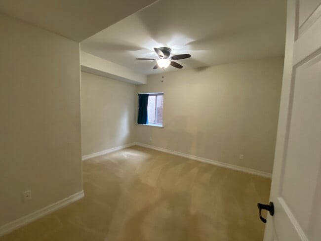 Photo - 220 Eagle Pines Dr