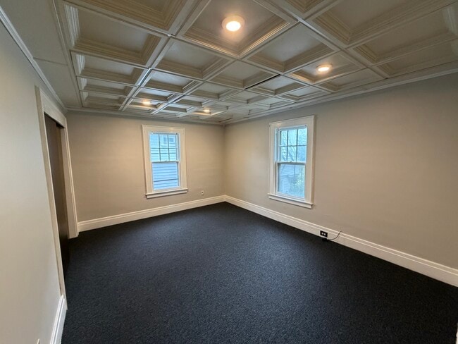 Photo - 2129 James St Unidad 2