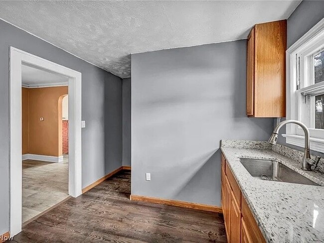 Photo - 13313 Kuhlman Ave