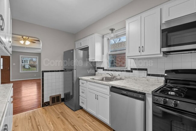 Photo - 2104 Lexa Dr