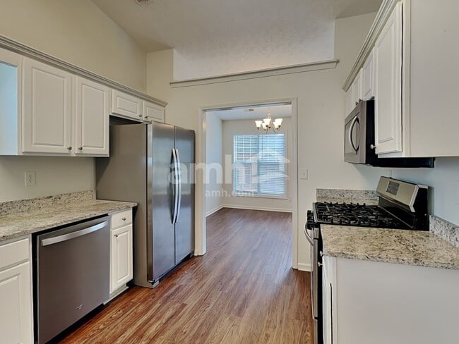 Photo - 2123 Yarbrough Way