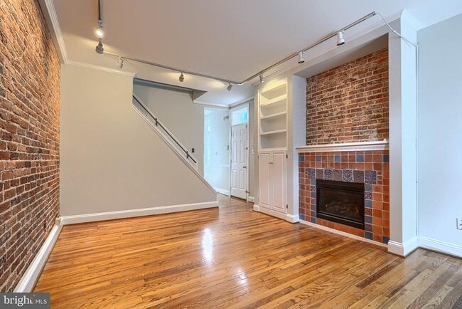 Photo - 136 Gittings St
