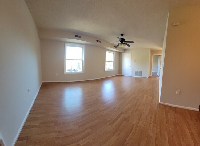 3815 Swann Rd Unidad Swann Rd