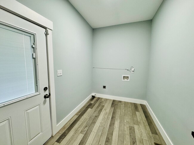 Photo - 1105 E 38th St