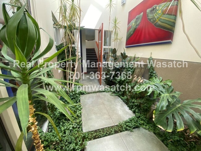 Building Photo - Check out This Stunning 3 Bedroom 2.5 Bath... Rental