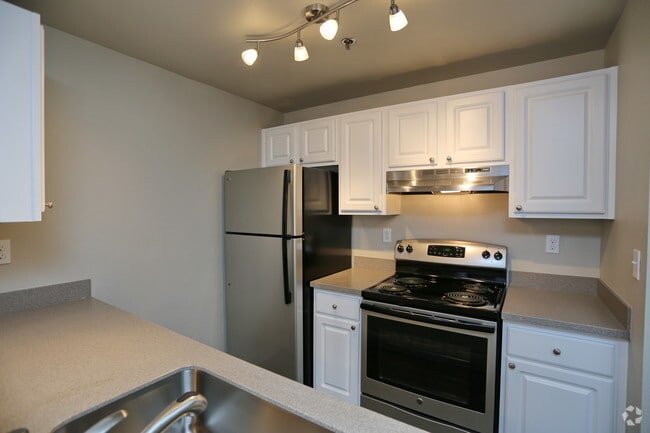 Mallard Pointe at Riverbend