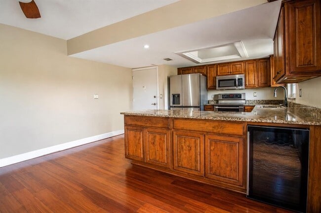Photo - 8804 Bay Pointe Dr Unit 204
