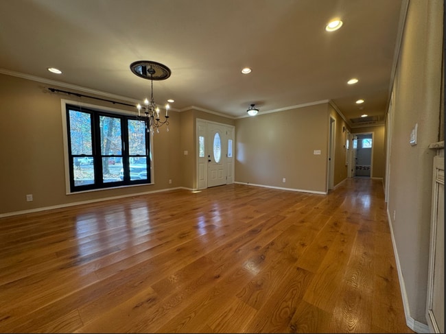 Photo - 23 N Howard Pl