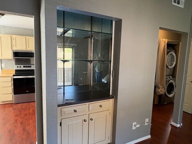 Photo - Start your Next Chapter!!! 2nd Floor Condo, Close to Shopping and Dining!!!