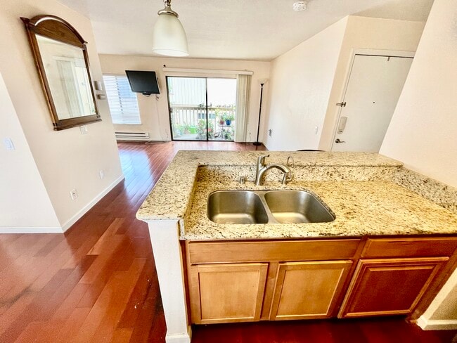 Photo - 300 Glenwood Cir Unit 300 Glenwood #147