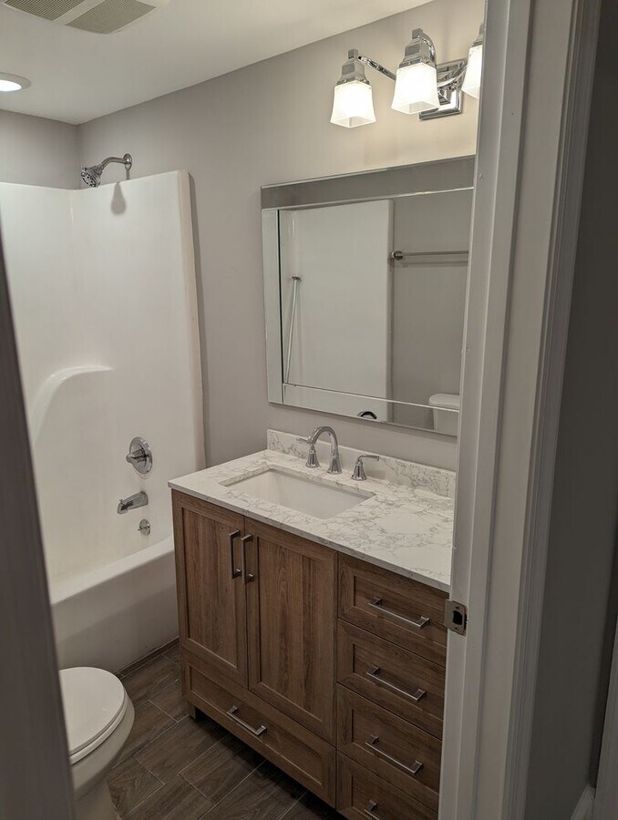 Photo - 105 James Agee St