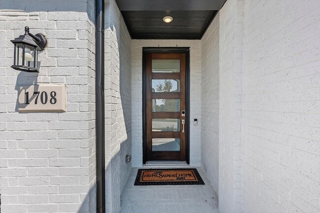 Photo - 1708 Nightshade Ln