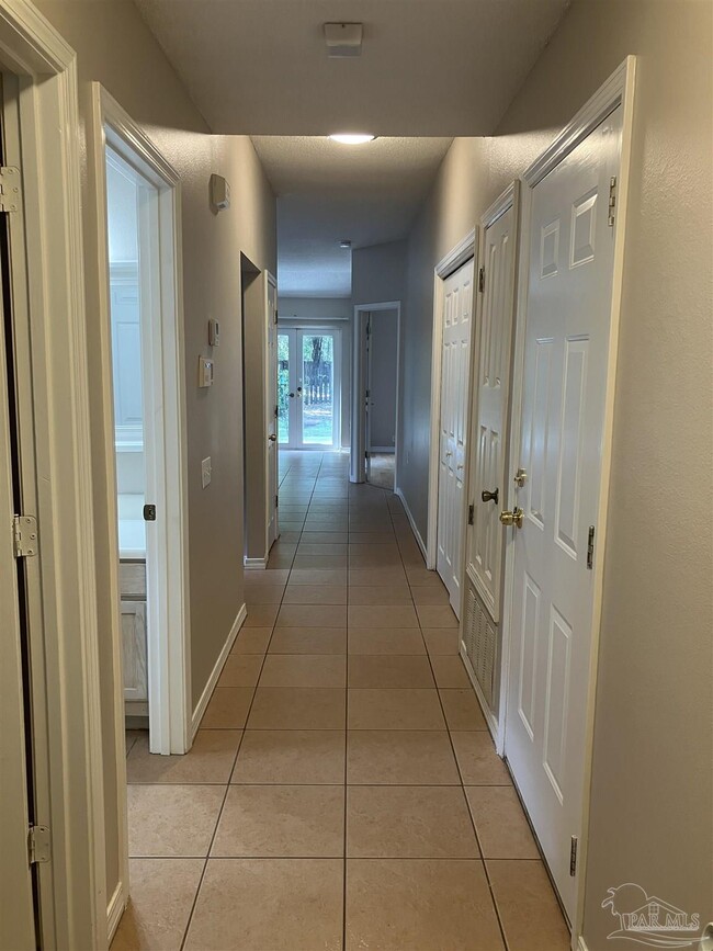 Photo - 1653 Governor's Dr