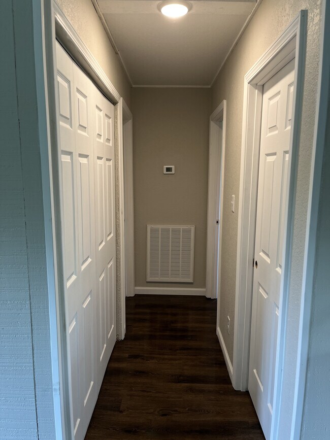 hallway to 2nd and 3rd bedroom - 8412 Sevierville Pike