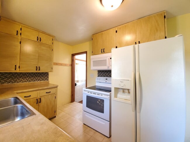 Photo - 1404 9th Ave NE