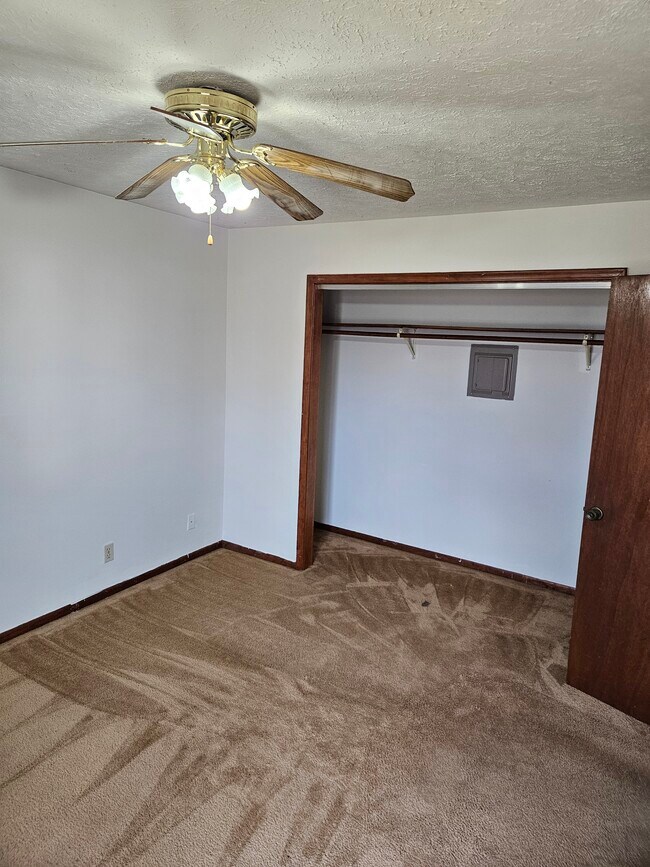 Photo - 711 E 7th St Unidad 4