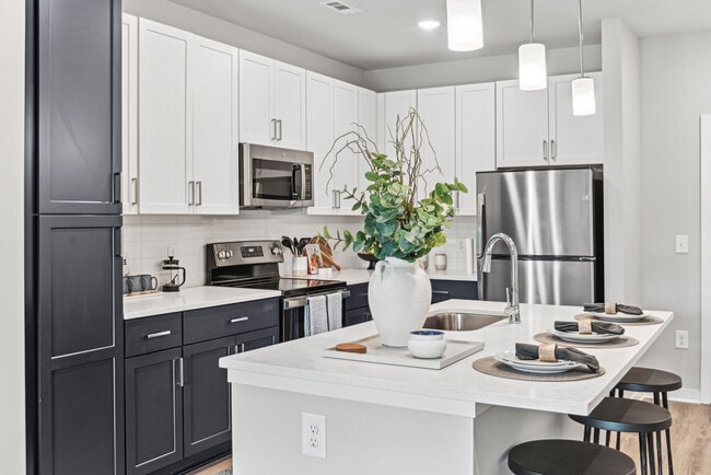 Building Photo - Accent Berkeley Place Rental