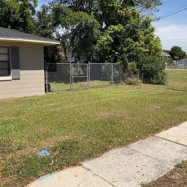 Photo - Cozy 2 bedroom/1 bath Duplex