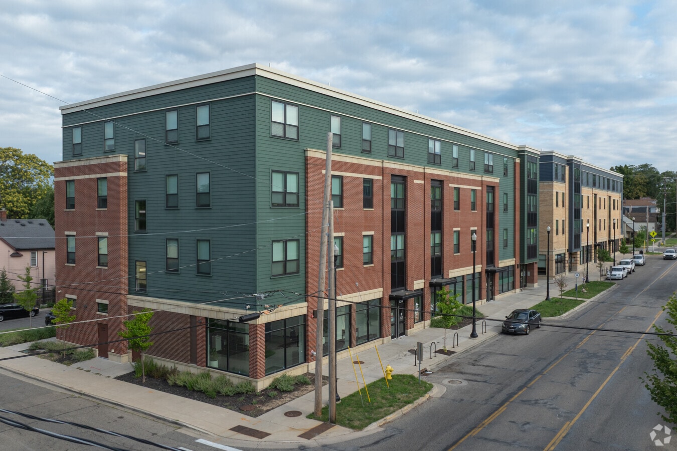 Steepleview - Steepleview Apartments