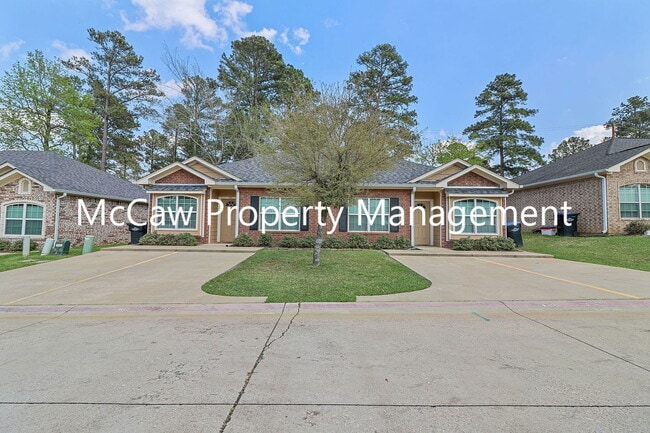 Building Photo - 1612 Stanley Drive