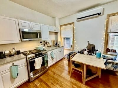 Building Photo - 206 Hanover St Unit 3