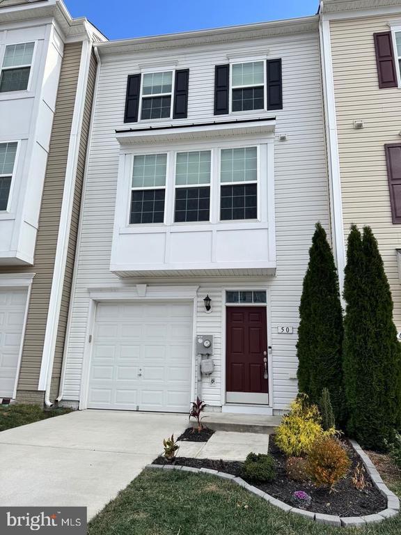 50 Landis Ct