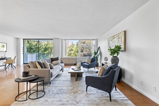 Photo - 80 Park St Unit 23