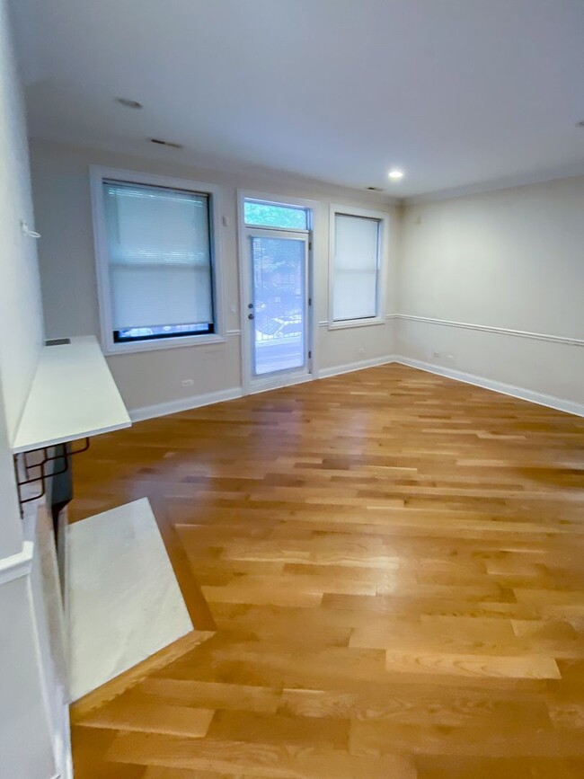 Photo - 3229 N Kenmore Ave Apartamentos Unidad 2