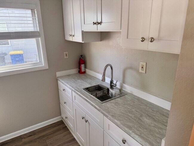 Photo - Beautiful 3/1 in Clearwater Available Now!