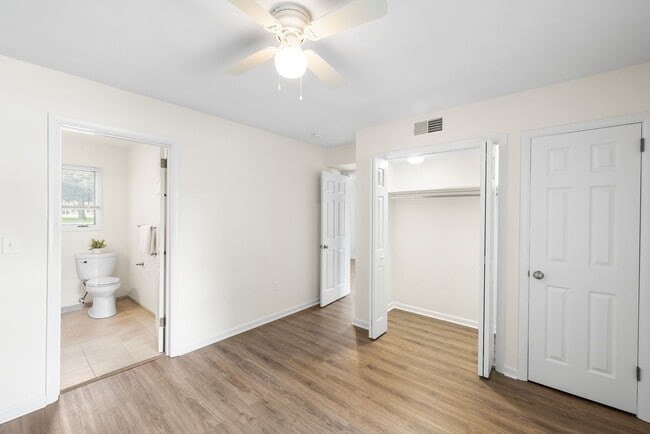 Photo - Neffsville Cottages