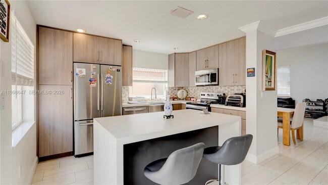 Building Photo - 1237 NW 125th Terrace