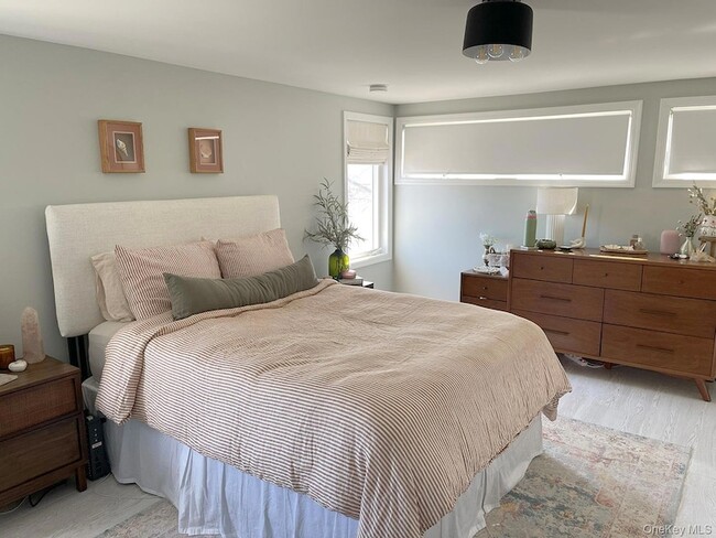 Photo - 128 Roosevelt Blvd