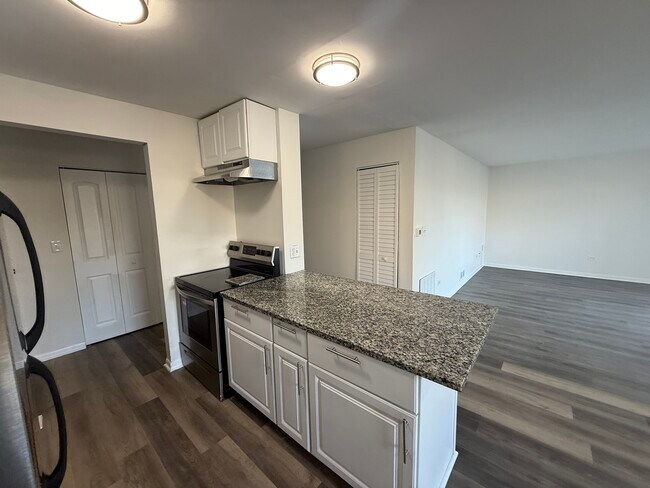 Photo - 2310 N Harlem Ave