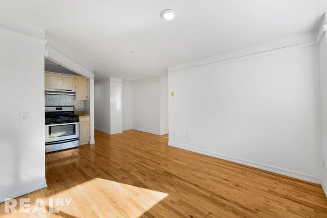 Photo - 394 E 8th St Unit 2BB