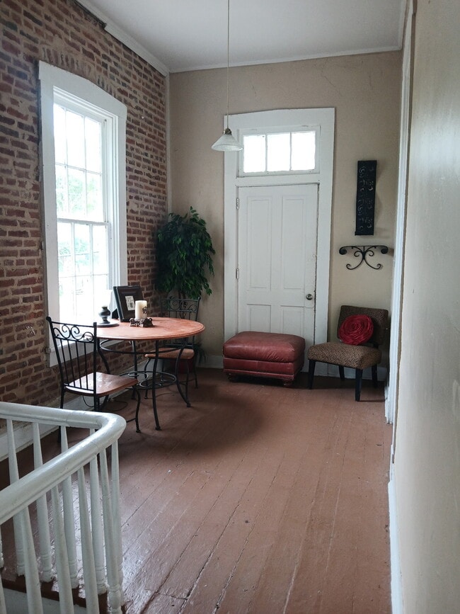 Photo - 800 Walnut St Unit B