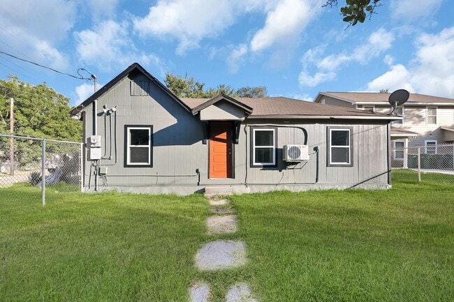 Photo - 601 Booker T Washington St