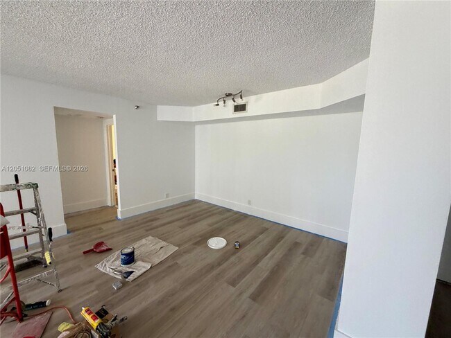 3610 Yacht Club Dr Unit 602