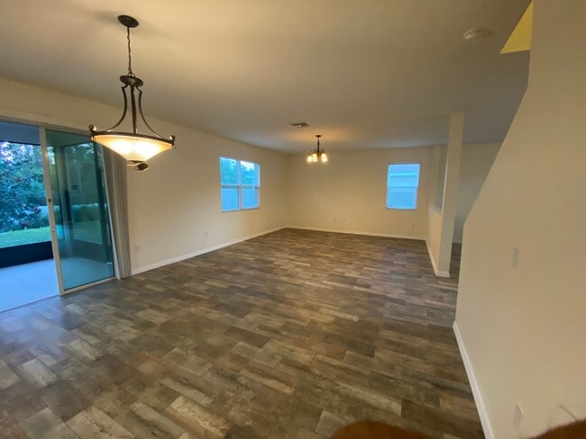 Photo - 2330 Avellino Ave