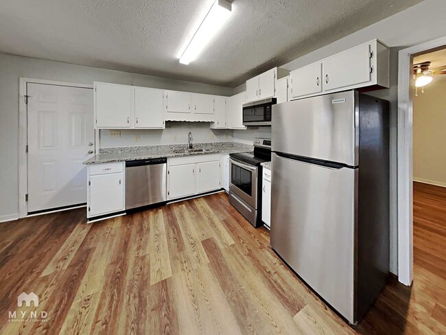 Photo - 421 Cabriolet Ct