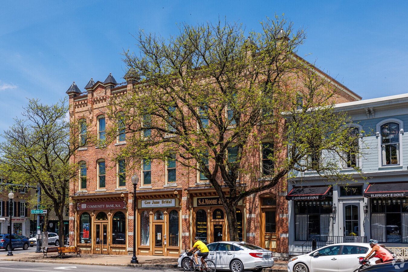 Photo - The Shear Building