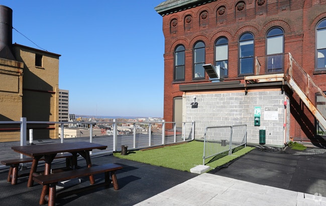 Patio - Merchants Commons