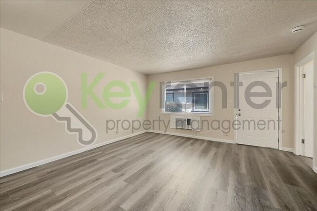 Photo - 1071 Santiago Ave