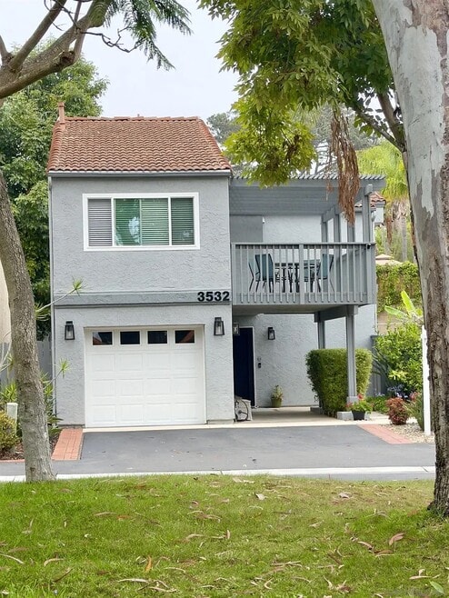 3532 Woodland Way