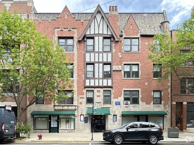 Building Photo - 4832 N Damen Ave Rental