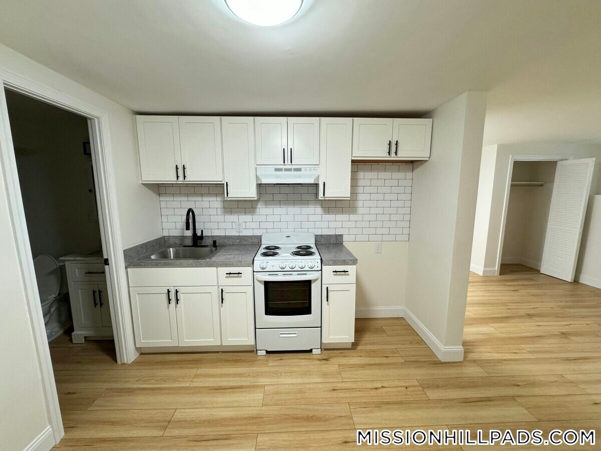 Photo - 892 Huntington Ave Unidad B-1