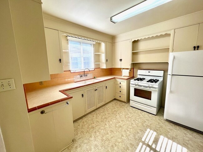 Photo - Santa Barbara Charming two bedroom Home