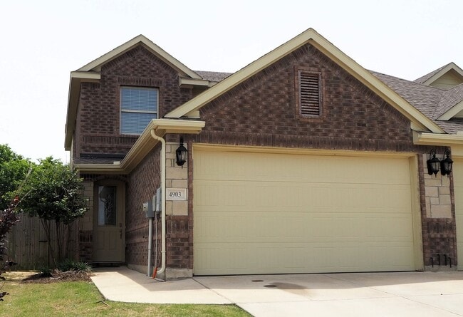 Photo - 4903 Villas Dr