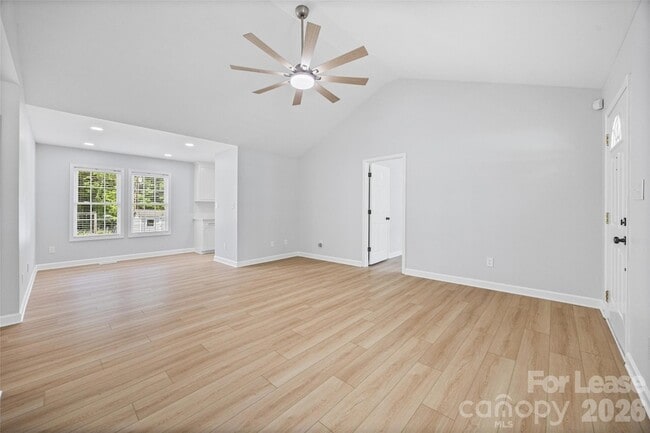 Photo - 425 Griggs Rd